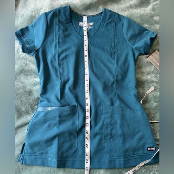 NWT Barco Grey's Anatomy Women's Bahama Active LOVE Raglan V-Neck Top XS - Picture 11 of 12